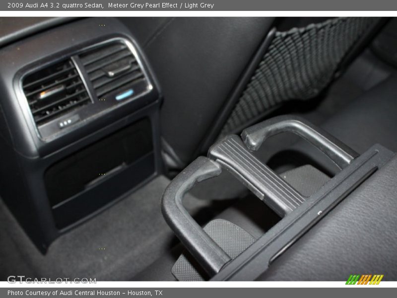 Meteor Grey Pearl Effect / Light Grey 2009 Audi A4 3.2 quattro Sedan