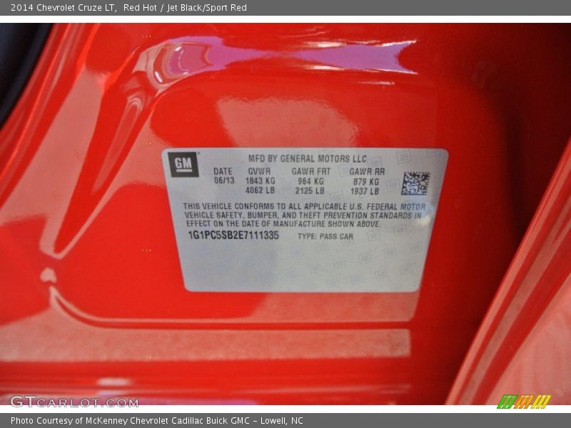Red Hot / Jet Black/Sport Red 2014 Chevrolet Cruze LT