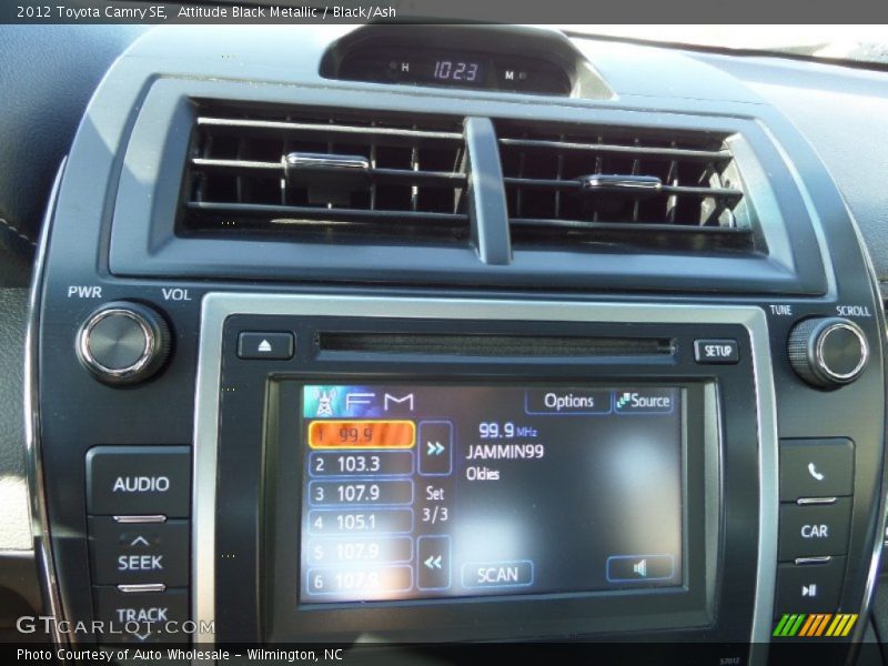 Attitude Black Metallic / Black/Ash 2012 Toyota Camry SE
