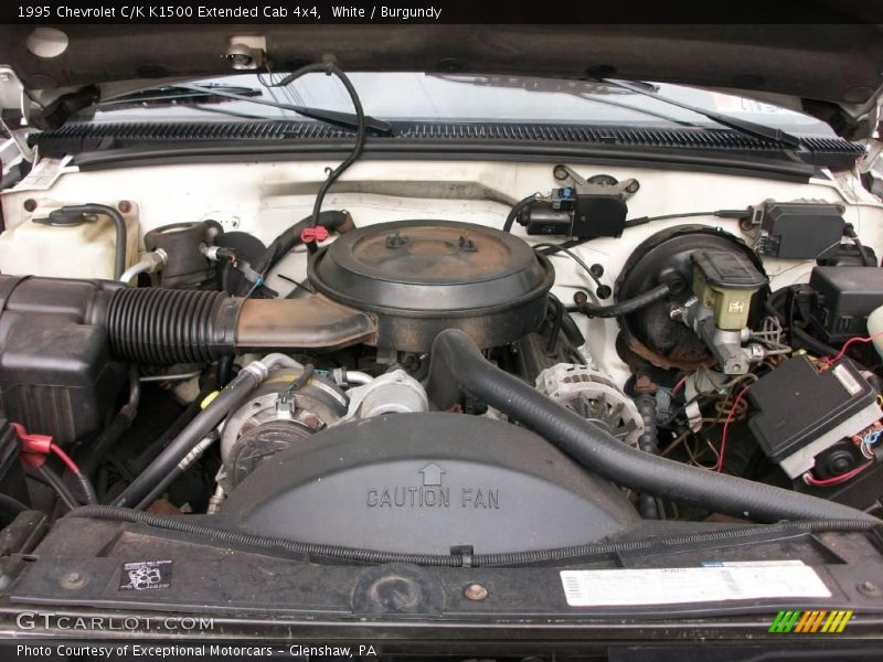 White / Burgundy 1995 Chevrolet C/K K1500 Extended Cab 4x4