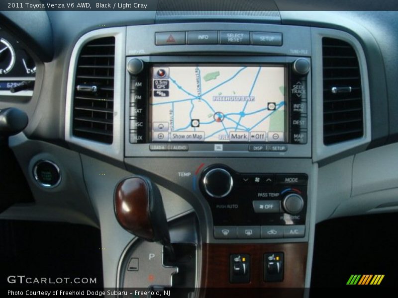 Black / Light Gray 2011 Toyota Venza V6 AWD