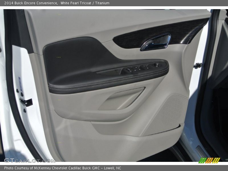 White Pearl Tricoat / Titanium 2014 Buick Encore Convenience