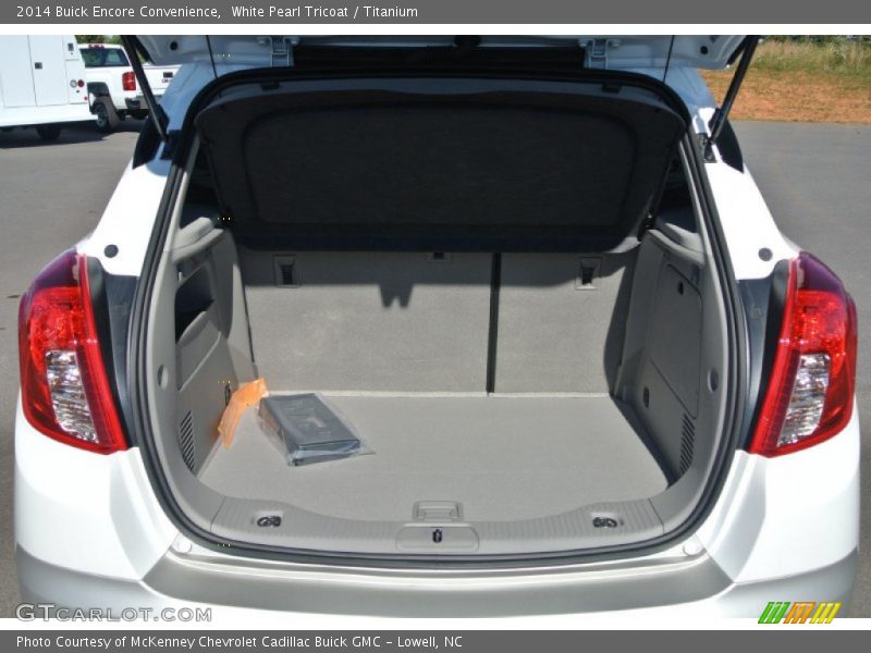 White Pearl Tricoat / Titanium 2014 Buick Encore Convenience