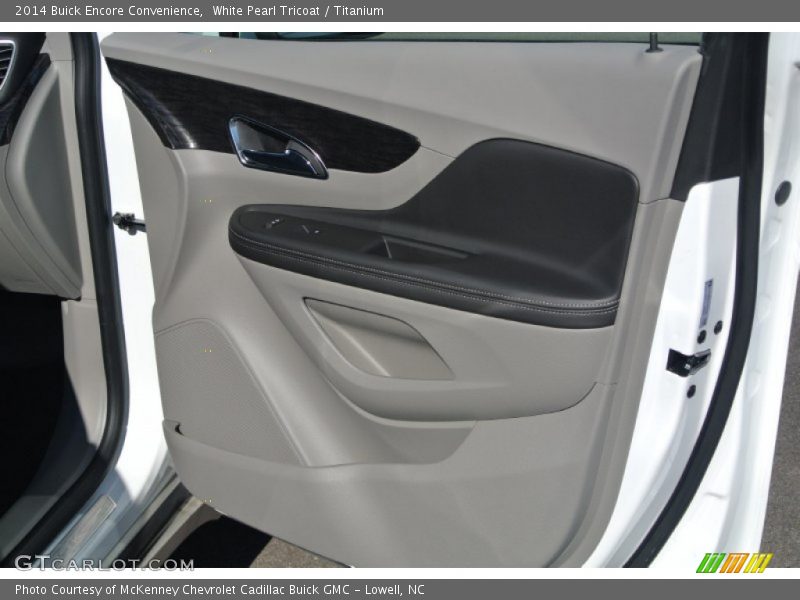 White Pearl Tricoat / Titanium 2014 Buick Encore Convenience