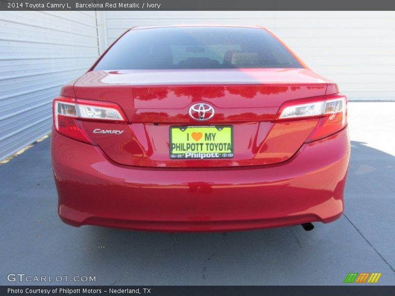 Barcelona Red Metallic / Ivory 2014 Toyota Camry L