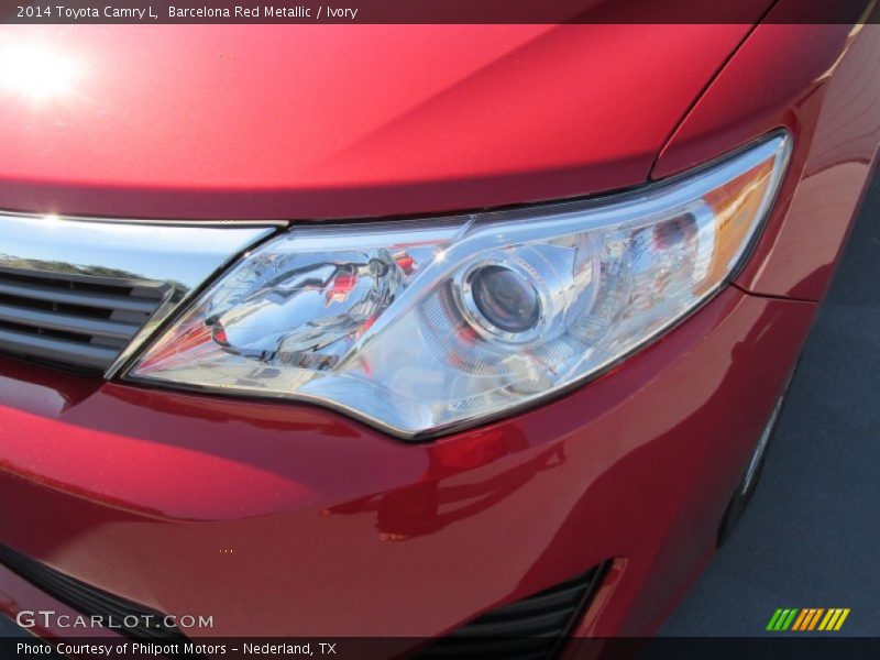 Barcelona Red Metallic / Ivory 2014 Toyota Camry L
