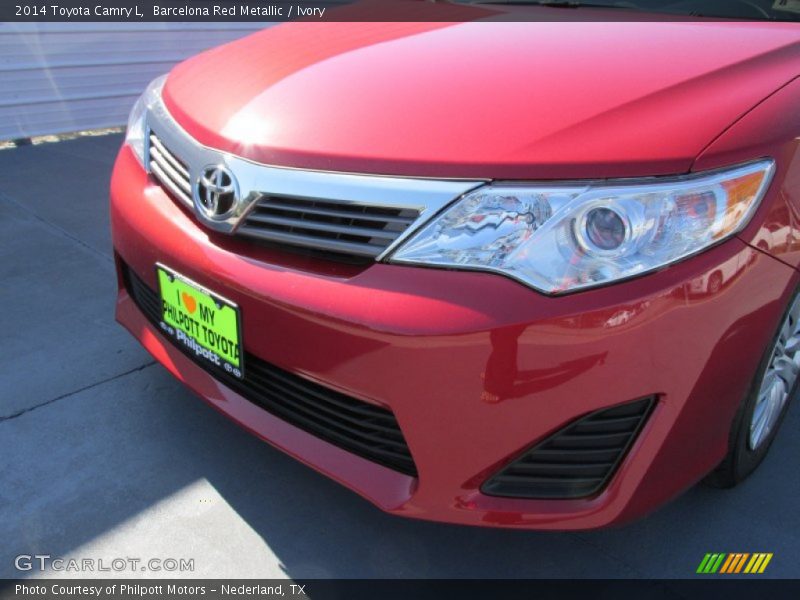 Barcelona Red Metallic / Ivory 2014 Toyota Camry L