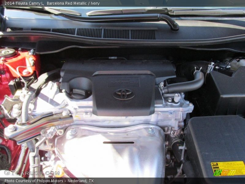Barcelona Red Metallic / Ivory 2014 Toyota Camry L