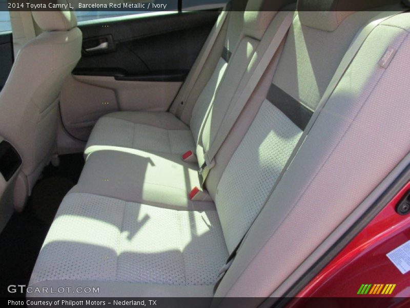 Barcelona Red Metallic / Ivory 2014 Toyota Camry L
