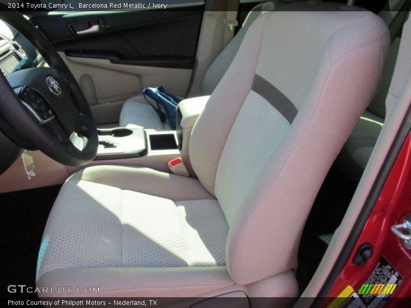 Barcelona Red Metallic / Ivory 2014 Toyota Camry L