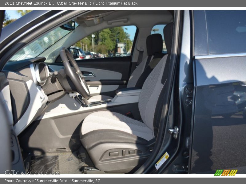 Cyber Gray Metallic / Light Titanium/Jet Black 2011 Chevrolet Equinox LT