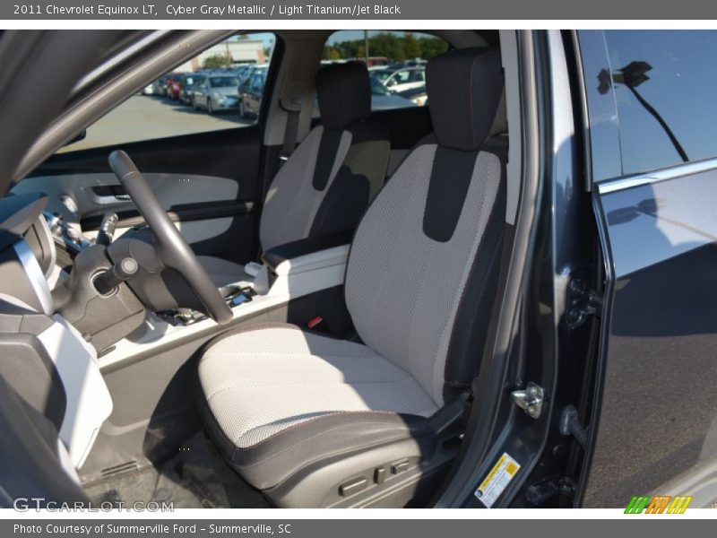 Cyber Gray Metallic / Light Titanium/Jet Black 2011 Chevrolet Equinox LT