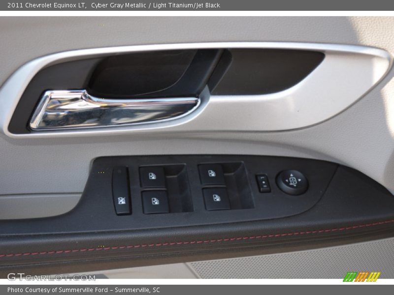 Cyber Gray Metallic / Light Titanium/Jet Black 2011 Chevrolet Equinox LT