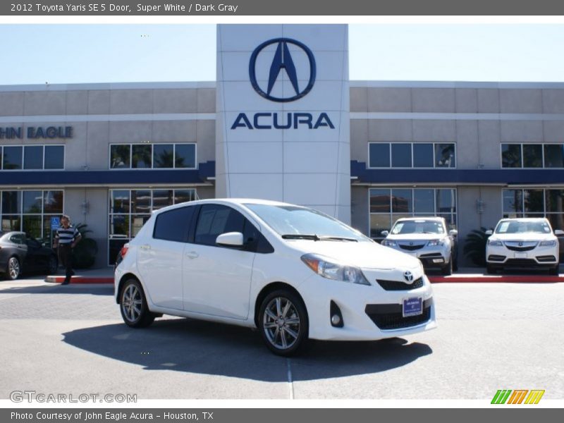 Super White / Dark Gray 2012 Toyota Yaris SE 5 Door