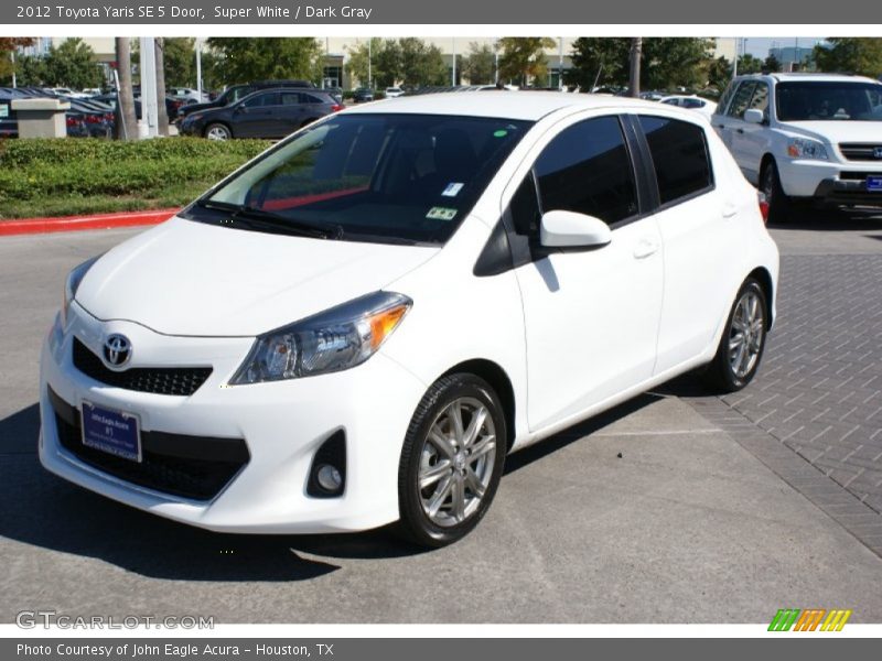 Super White / Dark Gray 2012 Toyota Yaris SE 5 Door