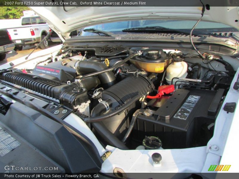 Oxford White Clearcoat / Medium Flint 2007 Ford F250 Super Duty XL Crew Cab
