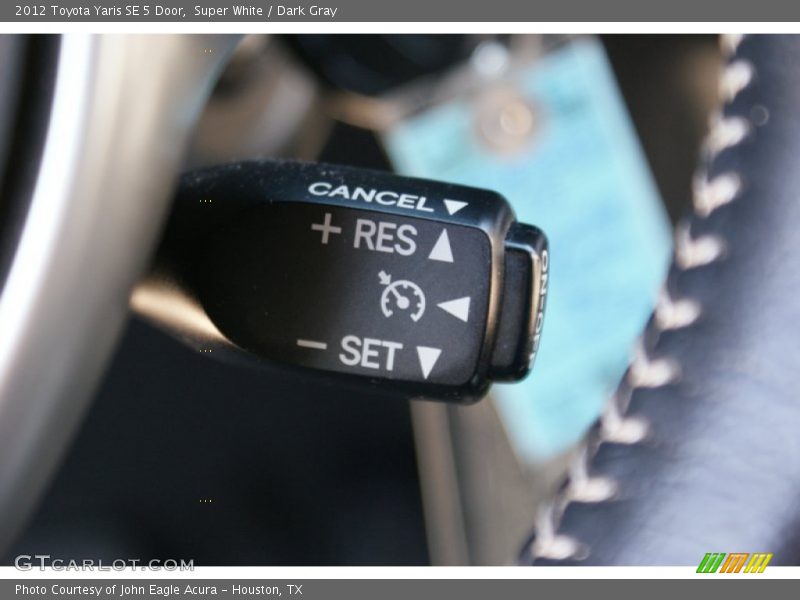 Super White / Dark Gray 2012 Toyota Yaris SE 5 Door