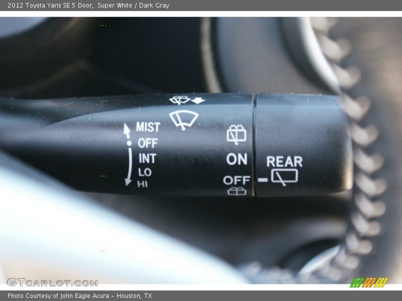 Super White / Dark Gray 2012 Toyota Yaris SE 5 Door