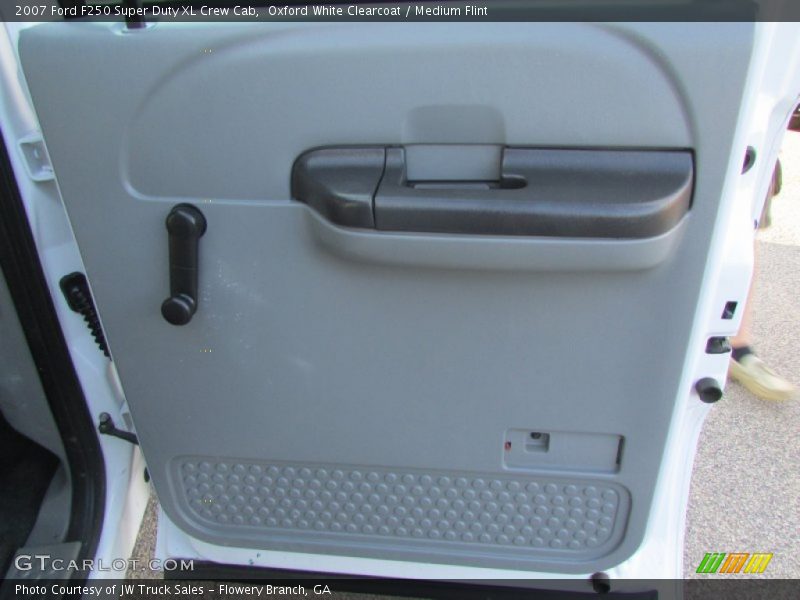 Oxford White Clearcoat / Medium Flint 2007 Ford F250 Super Duty XL Crew Cab