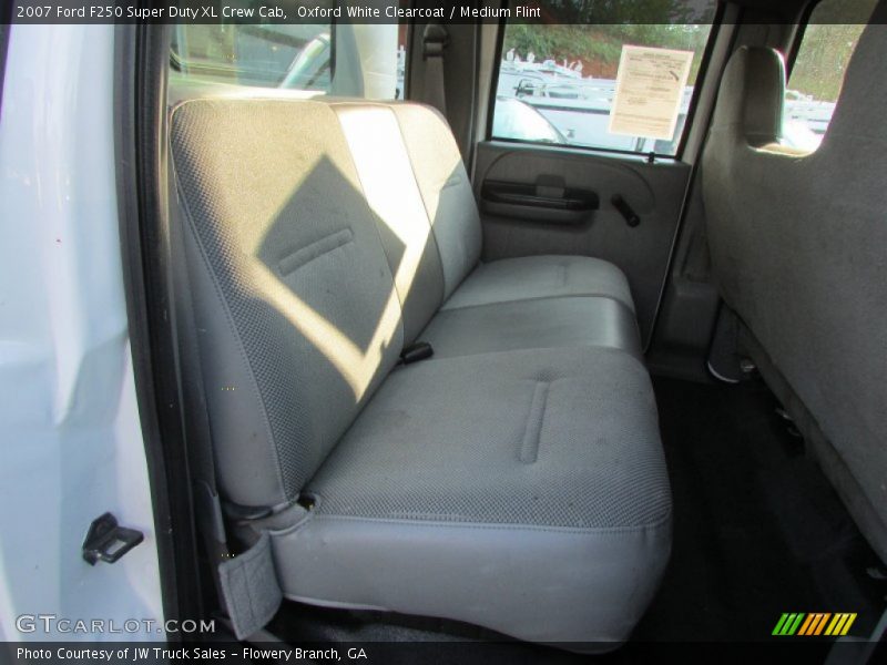 Oxford White Clearcoat / Medium Flint 2007 Ford F250 Super Duty XL Crew Cab