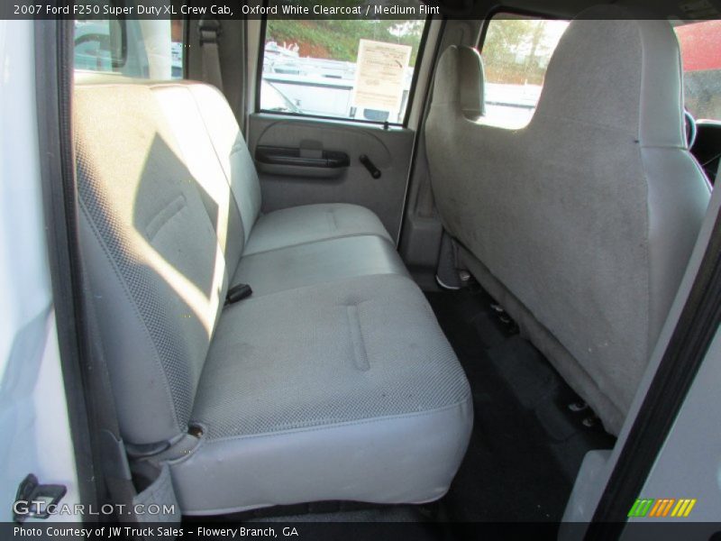 Oxford White Clearcoat / Medium Flint 2007 Ford F250 Super Duty XL Crew Cab