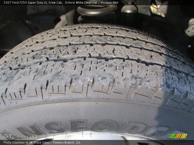 Oxford White Clearcoat / Medium Flint 2007 Ford F250 Super Duty XL Crew Cab