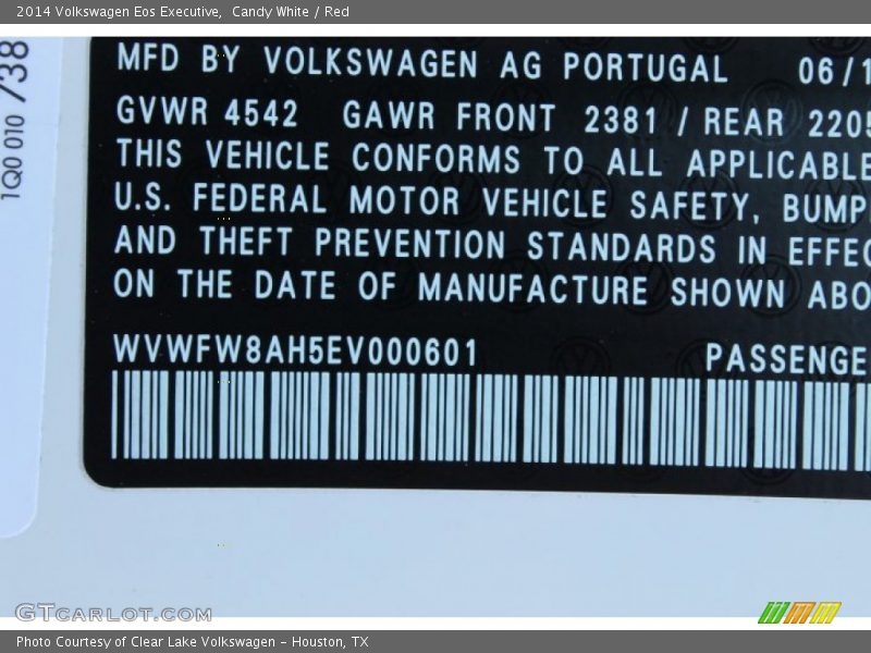 Candy White / Red 2014 Volkswagen Eos Executive