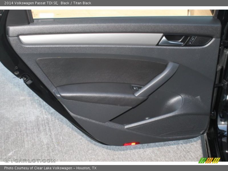 Black / Titan Black 2014 Volkswagen Passat TDI SE