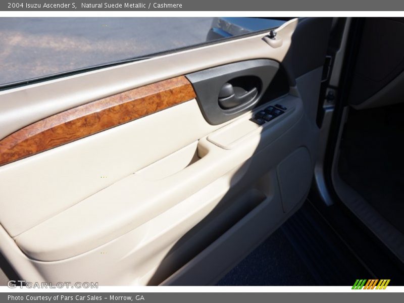 Natural Suede Metallic / Cashmere 2004 Isuzu Ascender S