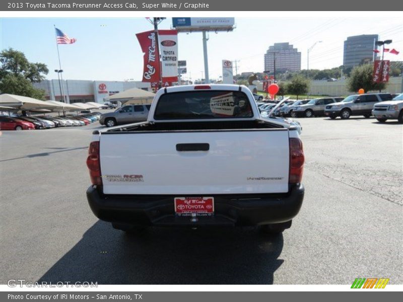 Super White / Graphite 2013 Toyota Tacoma Prerunner Access Cab