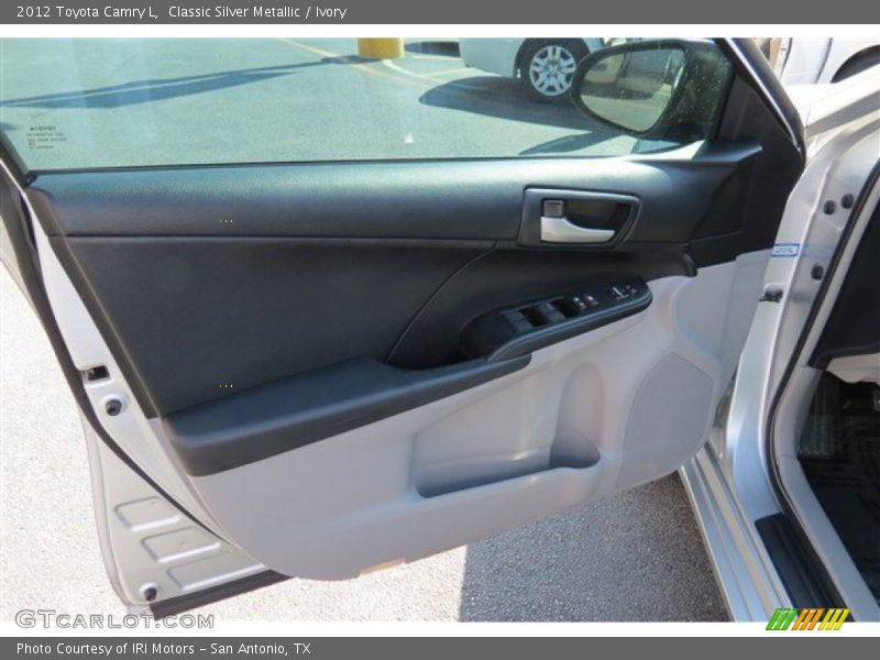Classic Silver Metallic / Ivory 2012 Toyota Camry L