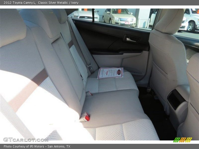 Classic Silver Metallic / Ivory 2012 Toyota Camry L