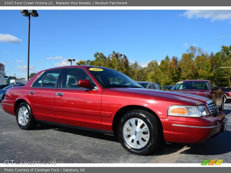 Matador Red Metallic / Medium Parchment 2003 Ford Crown Victoria LX