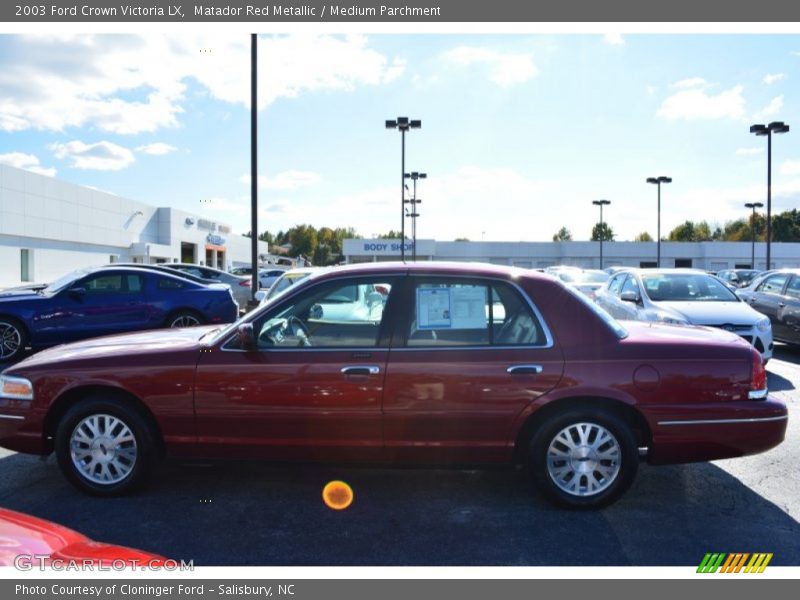 Matador Red Metallic / Medium Parchment 2003 Ford Crown Victoria LX