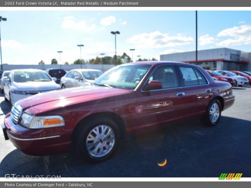 Matador Red Metallic / Medium Parchment 2003 Ford Crown Victoria LX