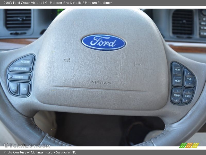 Matador Red Metallic / Medium Parchment 2003 Ford Crown Victoria LX