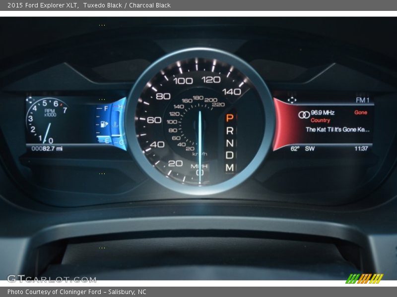 Tuxedo Black / Charcoal Black 2015 Ford Explorer XLT
