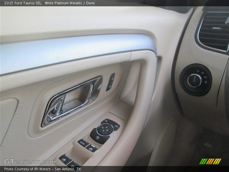 White Platinum Metallic / Dune 2015 Ford Taurus SEL