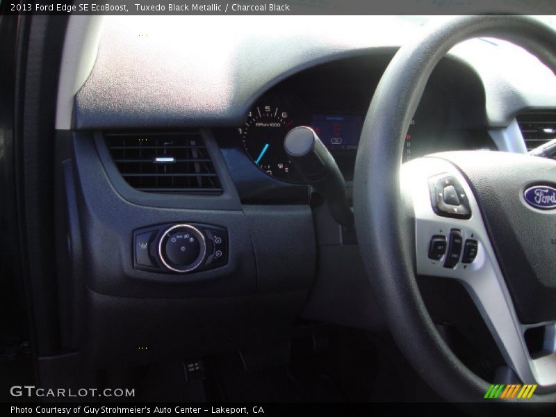 Tuxedo Black Metallic / Charcoal Black 2013 Ford Edge SE EcoBoost