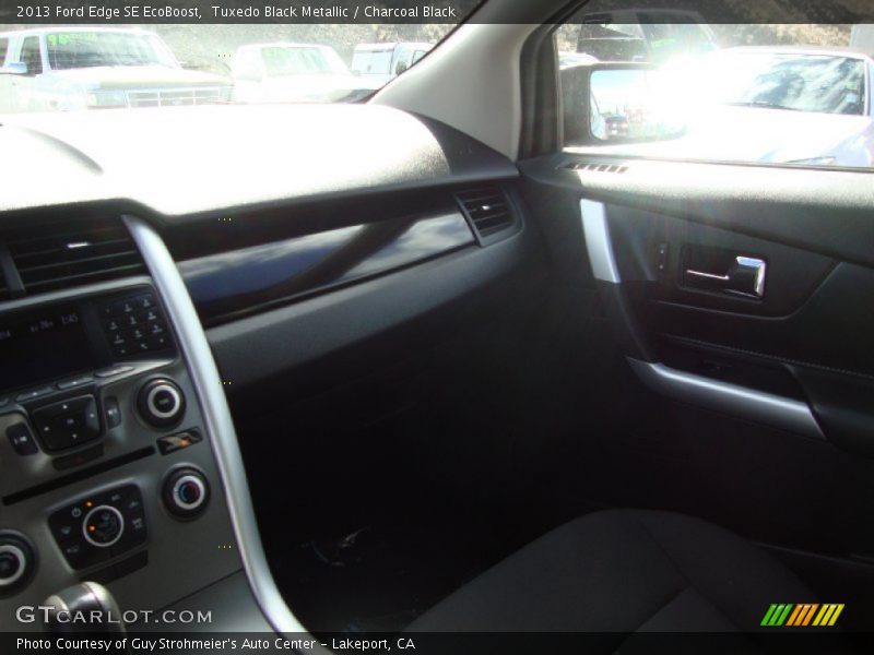 Tuxedo Black Metallic / Charcoal Black 2013 Ford Edge SE EcoBoost