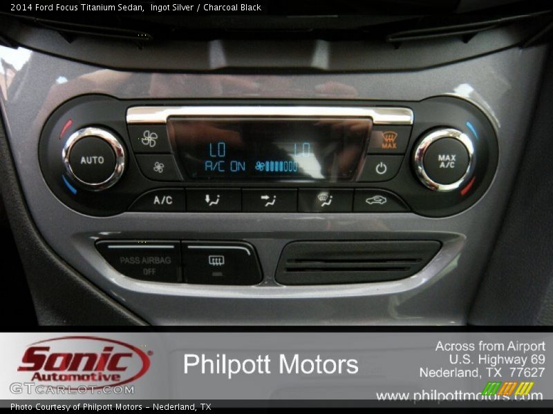 Ingot Silver / Charcoal Black 2014 Ford Focus Titanium Sedan