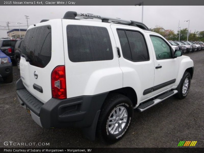 Glacier White / Gray 2015 Nissan Xterra S 4x4