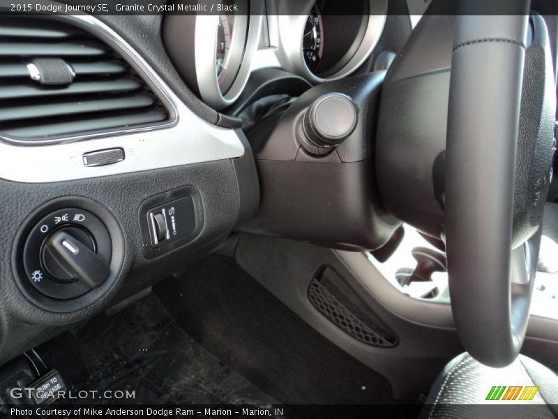 Granite Crystal Metallic / Black 2015 Dodge Journey SE