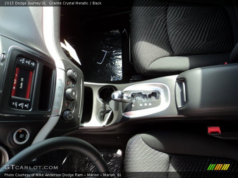 Granite Crystal Metallic / Black 2015 Dodge Journey SE