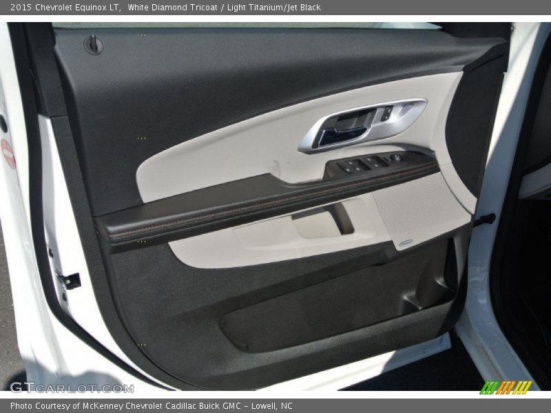 White Diamond Tricoat / Light Titanium/Jet Black 2015 Chevrolet Equinox LT
