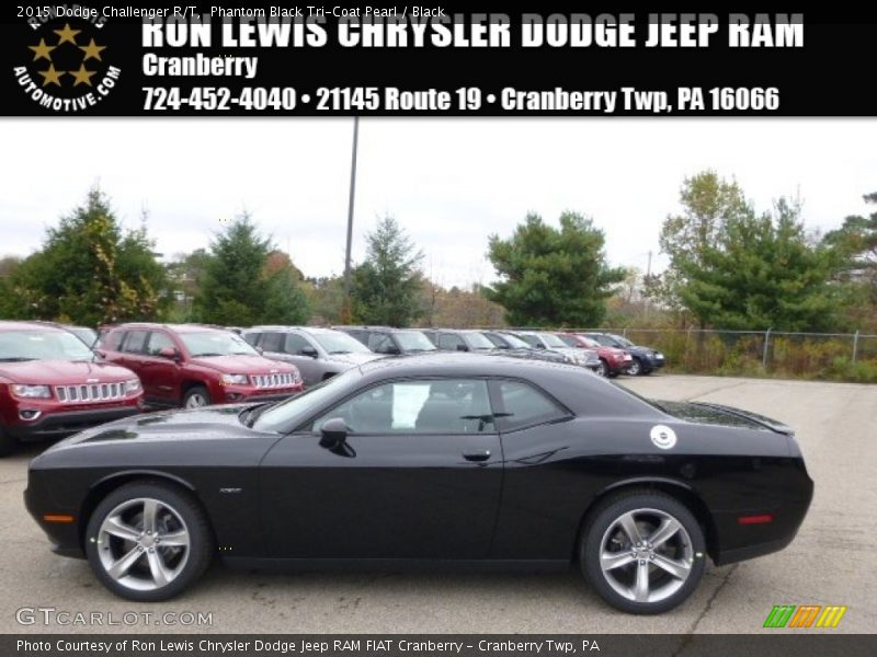 Phantom Black Tri-Coat Pearl / Black 2015 Dodge Challenger R/T