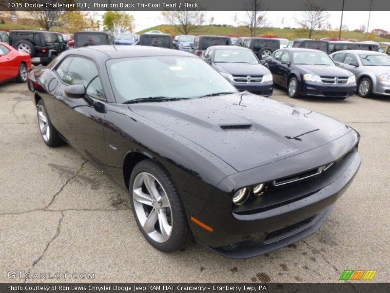 Phantom Black Tri-Coat Pearl / Black 2015 Dodge Challenger R/T