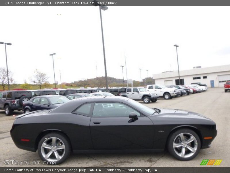 Phantom Black Tri-Coat Pearl / Black 2015 Dodge Challenger R/T