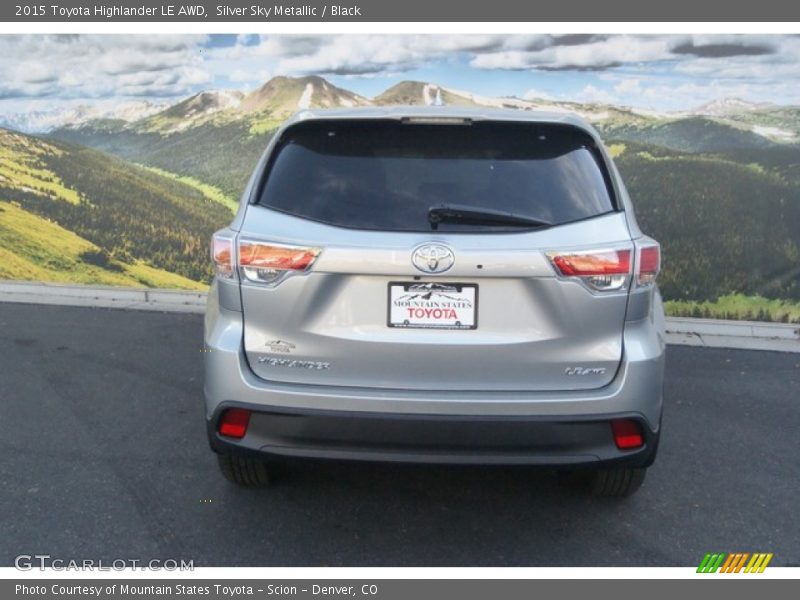 Silver Sky Metallic / Black 2015 Toyota Highlander LE AWD