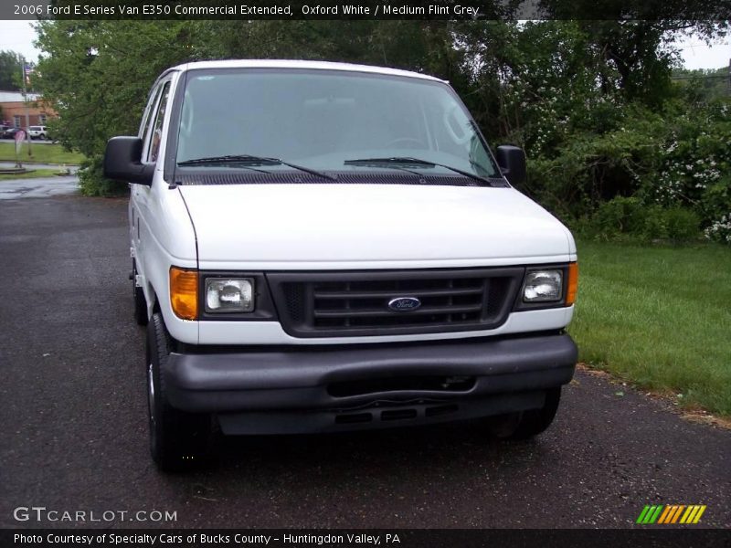 Oxford White / Medium Flint Grey 2006 Ford E Series Van E350 Commercial Extended